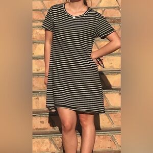 Black and White Striped T-Shirt Dress by Current/Elliott! 🤍🖤🤍🖤